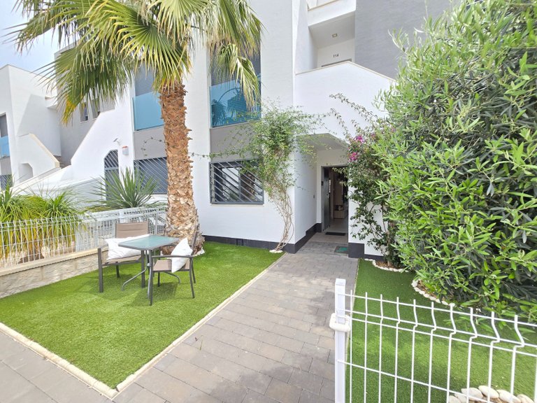 Apartment for Sale in Costa Blanca Orihuela Costa, Alicante 3