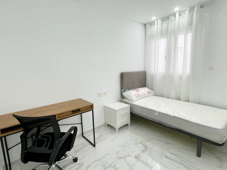 Apartment for Sale in Centro, Torrevieja, Alicante 10