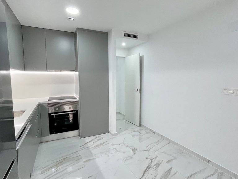 Apartment for Sale in Centro, Torrevieja, Alicante 6