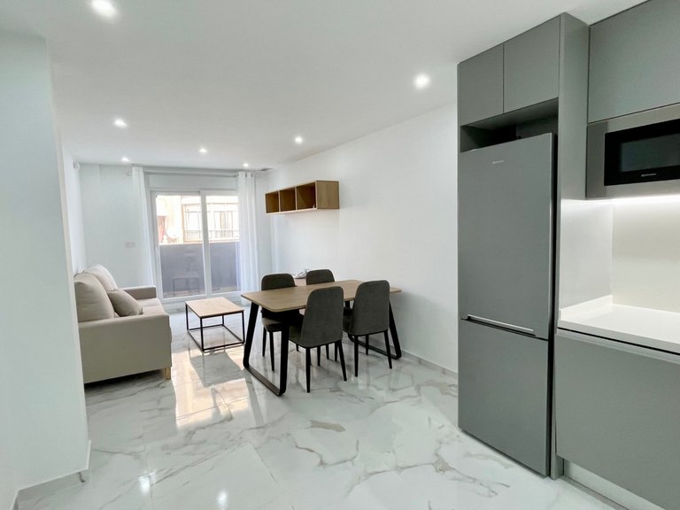 Apartment for Sale in Centro, Torrevieja, Alicante 4