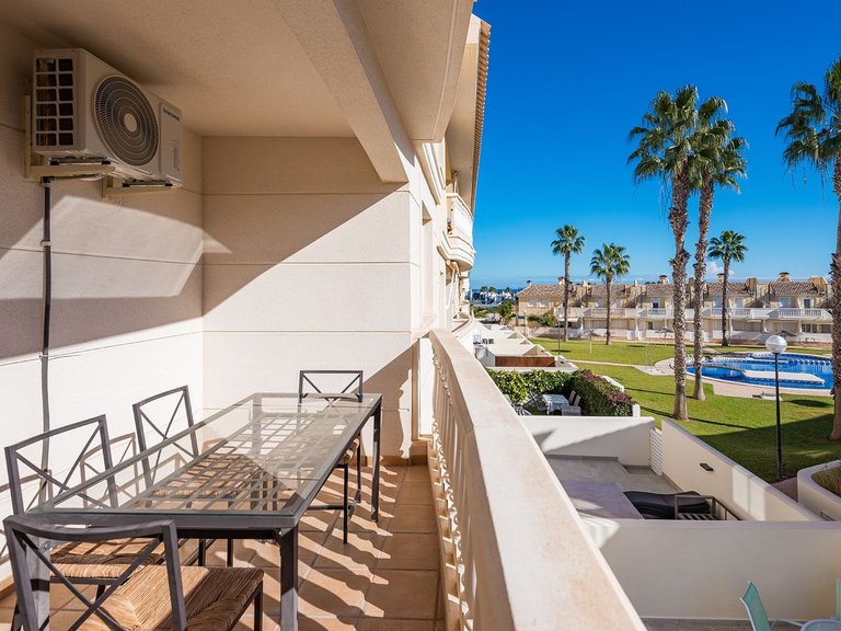 Apartment for Sale in Lomas de Cabo Roig, Cabo Roig, Alicante 1