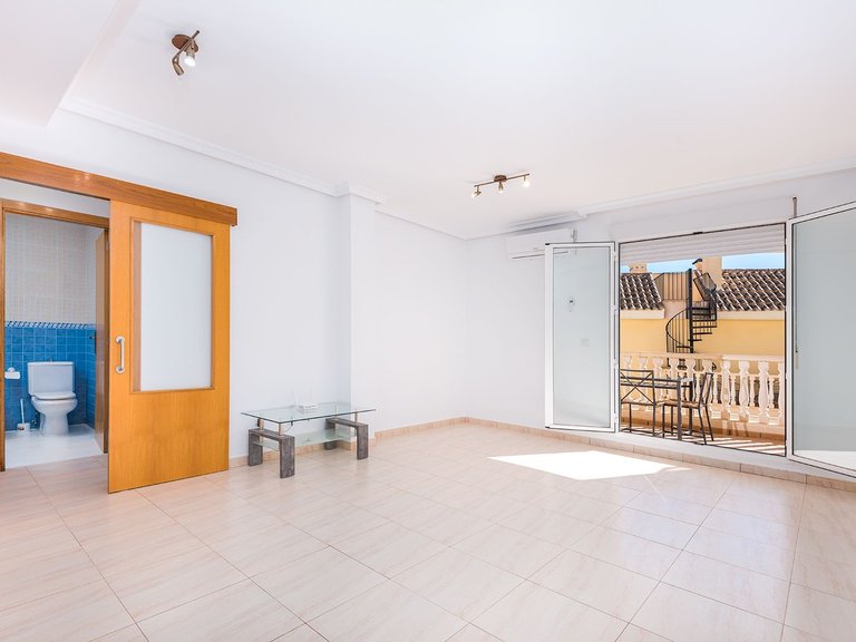 Apartment for Sale in Lomas de Cabo Roig, Cabo Roig, Alicante 6