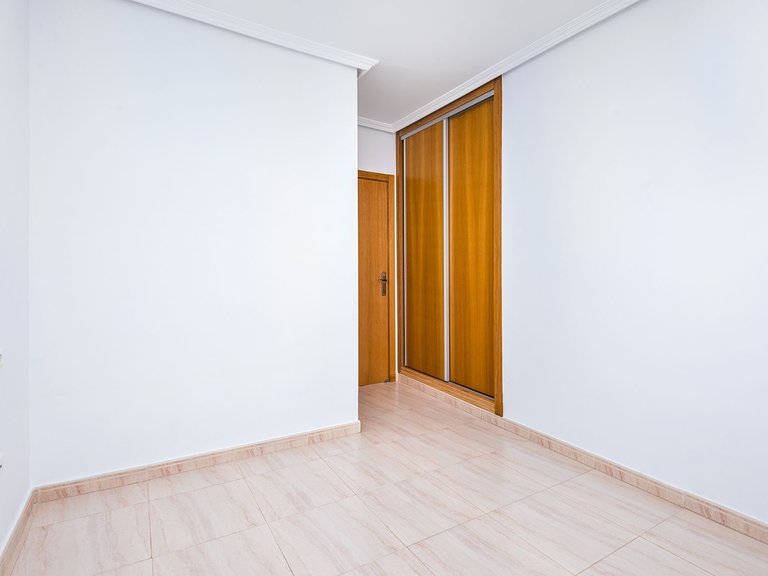 Apartment for Sale in Lomas de Cabo Roig, Cabo Roig, Alicante 16