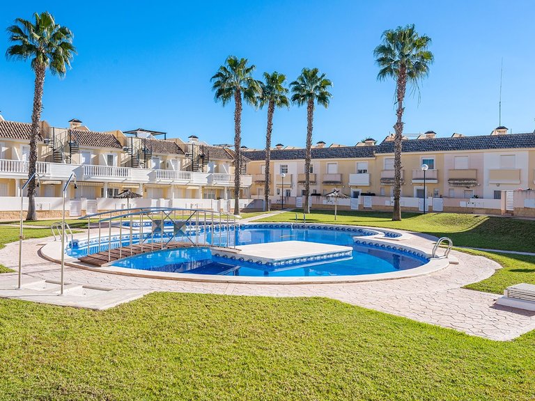 Apartment for Sale in Lomas de Cabo Roig, Cabo Roig, Alicante 2