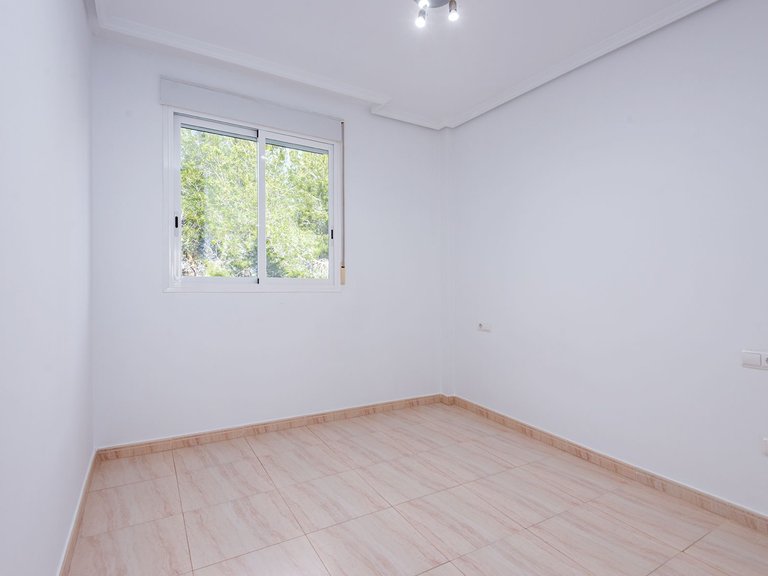 Apartment for Sale in Lomas de Cabo Roig, Cabo Roig, Alicante 15