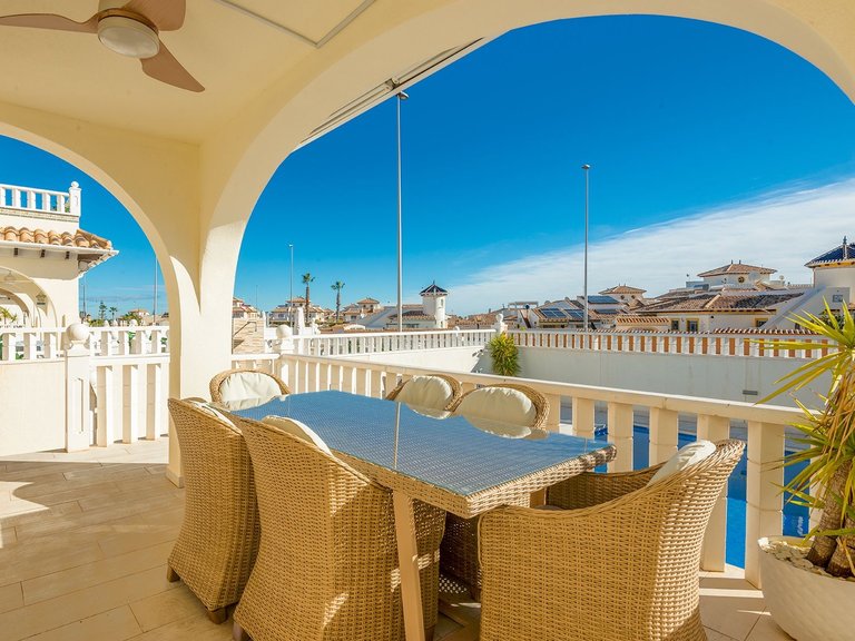 Town House for Sale in Lomas de Cabo Roig, Orihuela Costa, Alicante 44