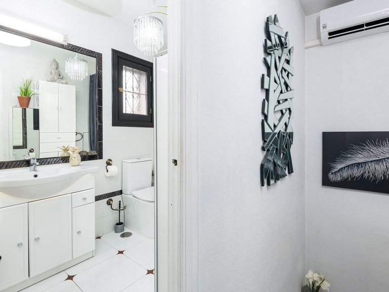 Town House for Sale in Cabo Roig, Alicante 40