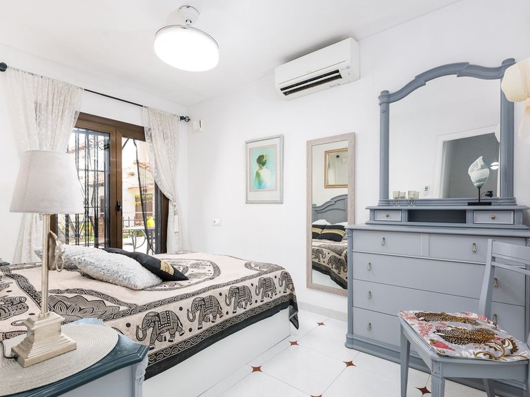 Town House for Sale in Cabo Roig, Alicante 31