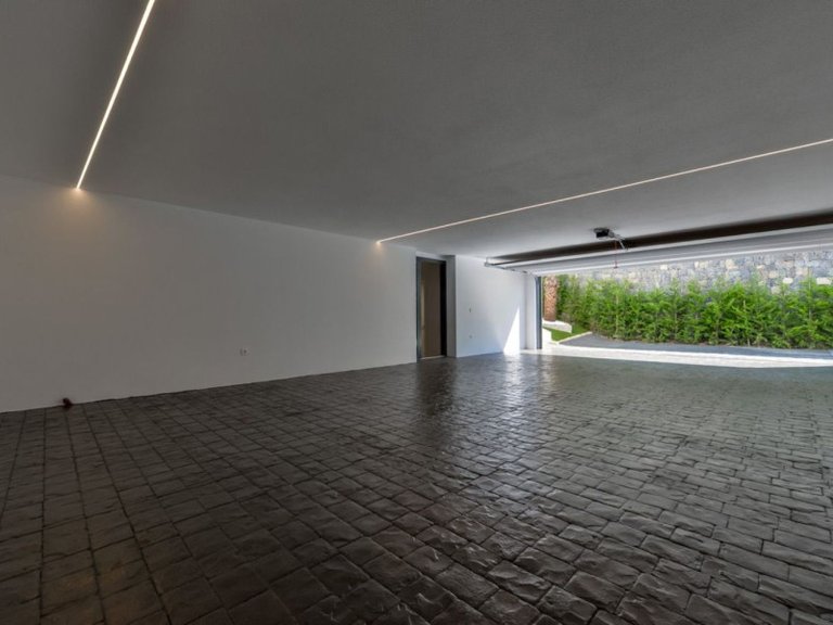 Villa for Sale in Finestrat, Alicante 4