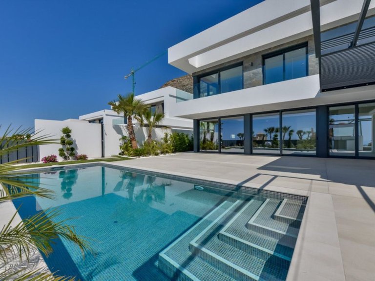 Villa for Sale in Finestrat, Alicante 13