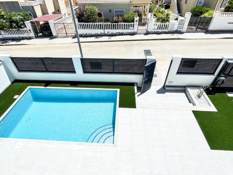 Villa for Sale in Pilar De La Horadada, Alicante 2