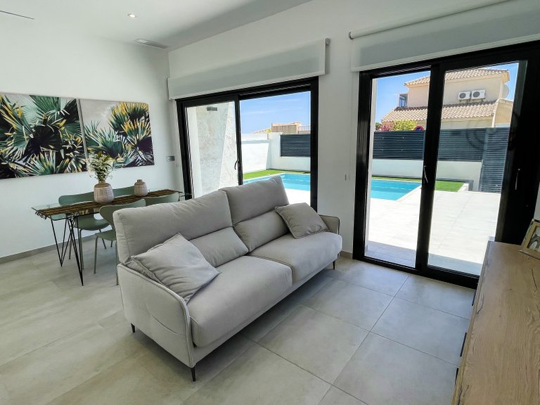 Villa for Sale in Pilar De La Horadada, Alicante 19
