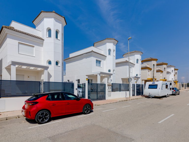 Villa for Sale in San Fulgencio, Alicante 41