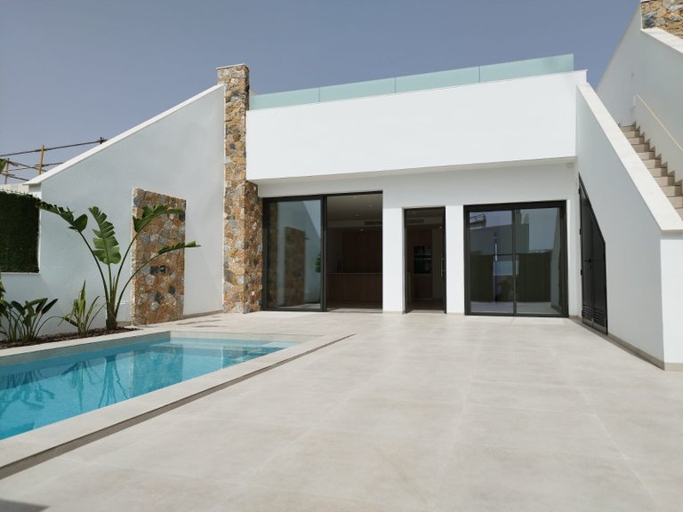 Villa for Sale in Los Alcazares, Murcia 2