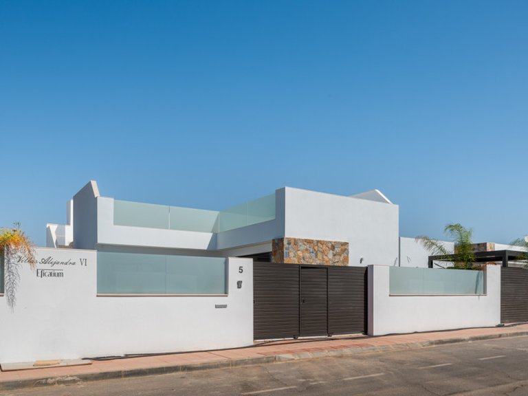Villa for Sale in Los Alcazares, Murcia 15