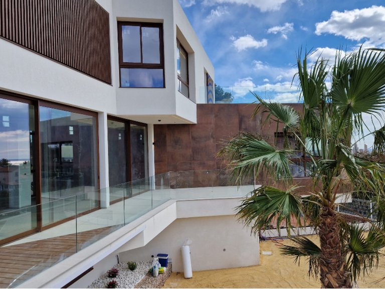Villa for Sale in Benidorm, Alicante 3