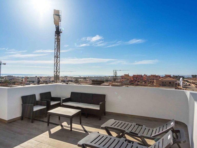 Villa for Sale in Los Montesinos, Alicante 11