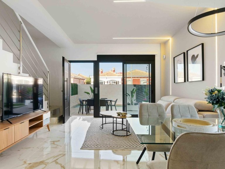 Villa for Sale in Los Montesinos, Alicante 26