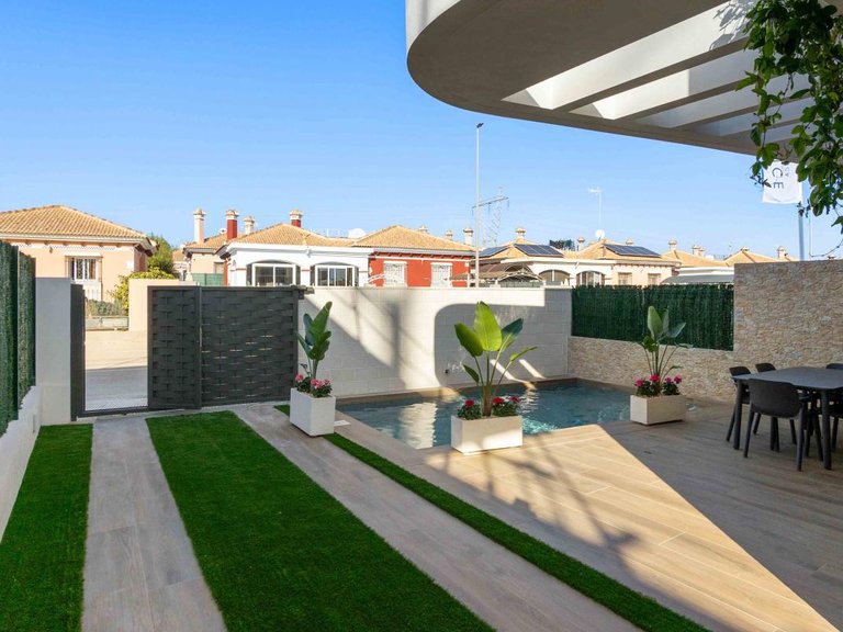 Villa for Sale in Los Montesinos, Alicante 29
