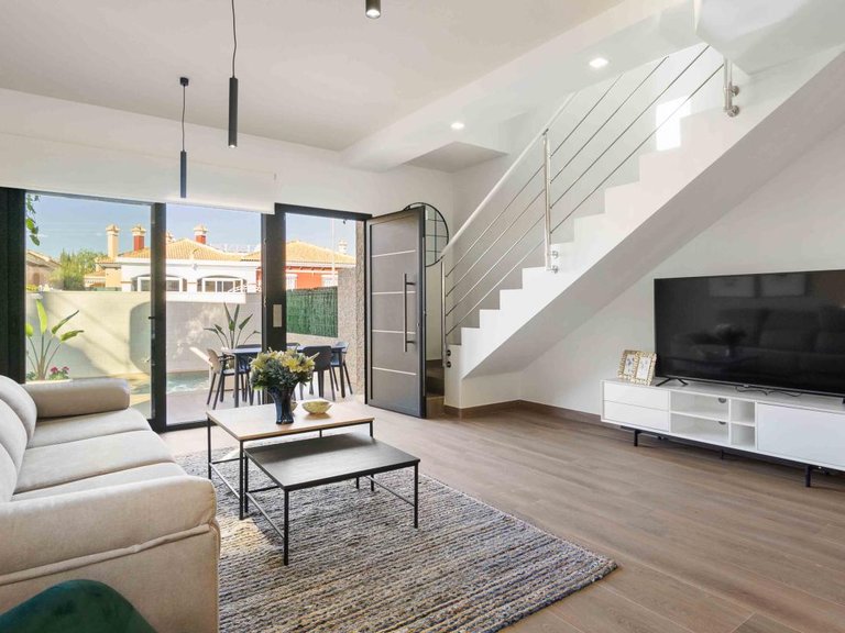 Villa for Sale in Los Montesinos, Alicante 40