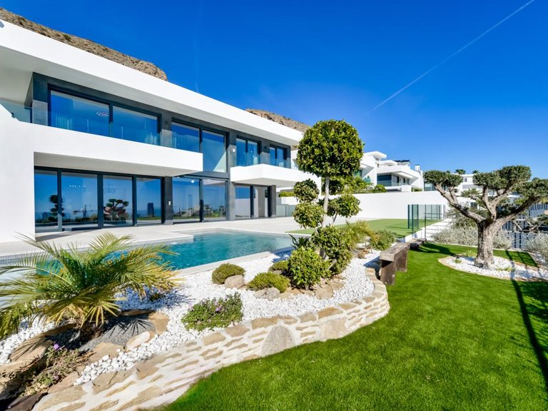 Villa for Sale in Finestrat, Alicante 21
