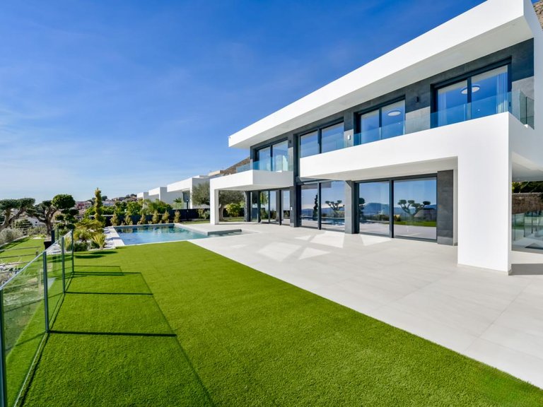 Villa for Sale in Finestrat, Alicante 23