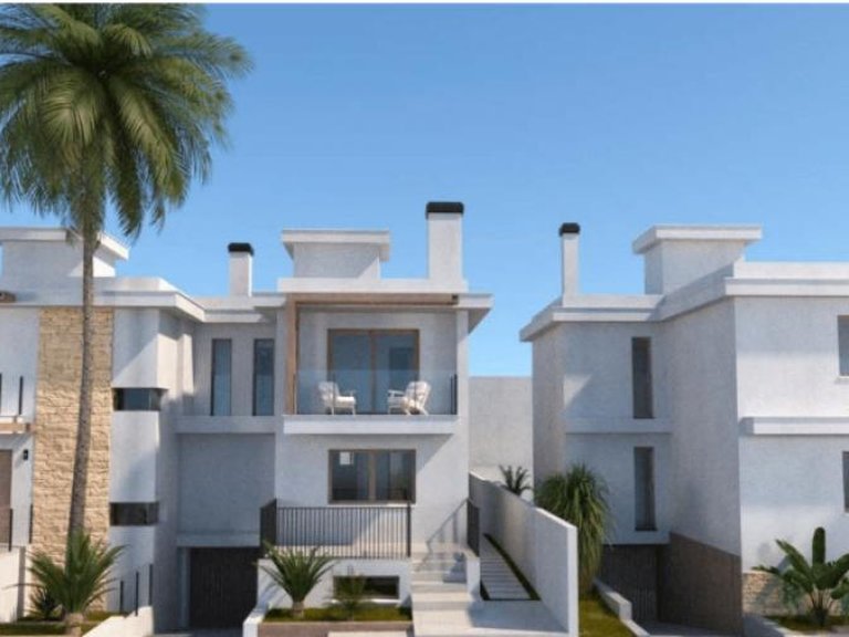 Villa for Sale in Los Alcázares, Murcia 2