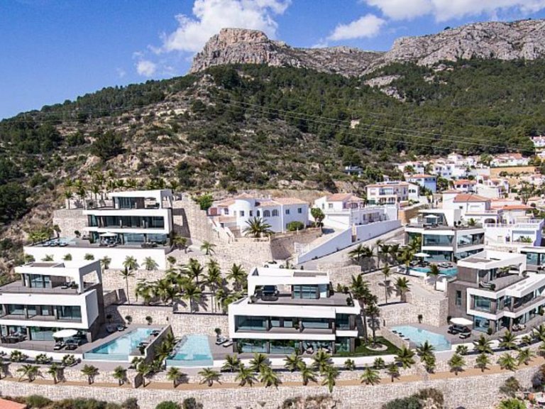 Villa for Sale in Calpe, Alicante 2