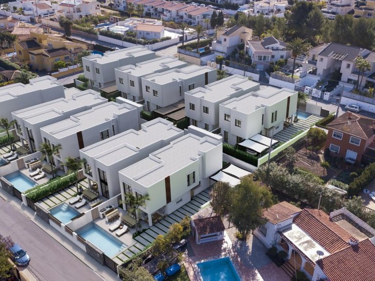 Villa for Sale in Alfas Del Pi, Alicante 11