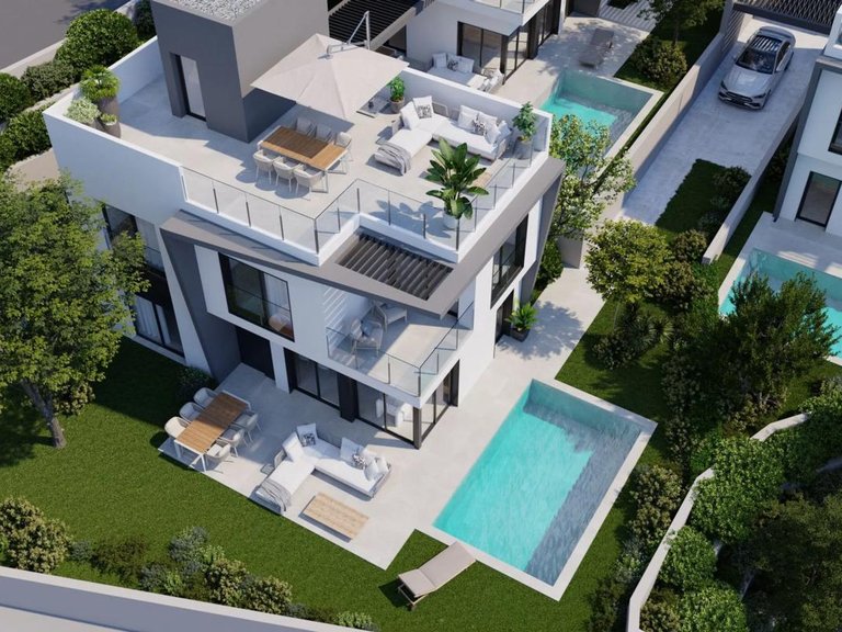 Villa for Sale in Villajoyosa, Alicante 2