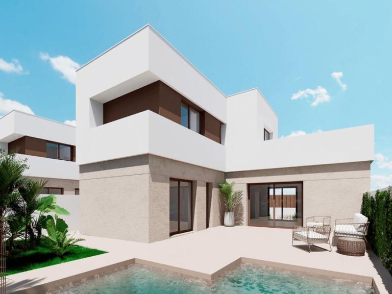 Villa for Sale in Los Alcazares, Murcia 2