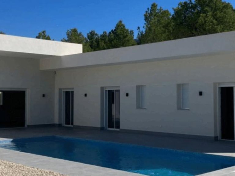 Villa for Sale in La Romana, Alicante 1