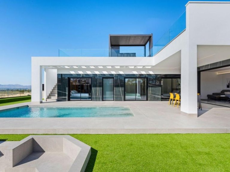 Villa for Sale in Algorfa, Alicante 1