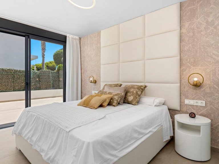 Villa for Sale in Orihuela, Alicante 14