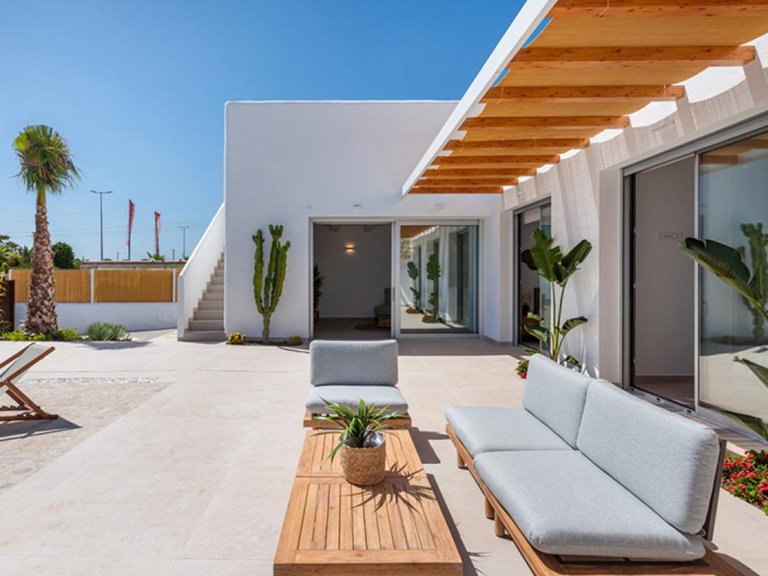 Villa for Sale in Dolores, Alicante 1