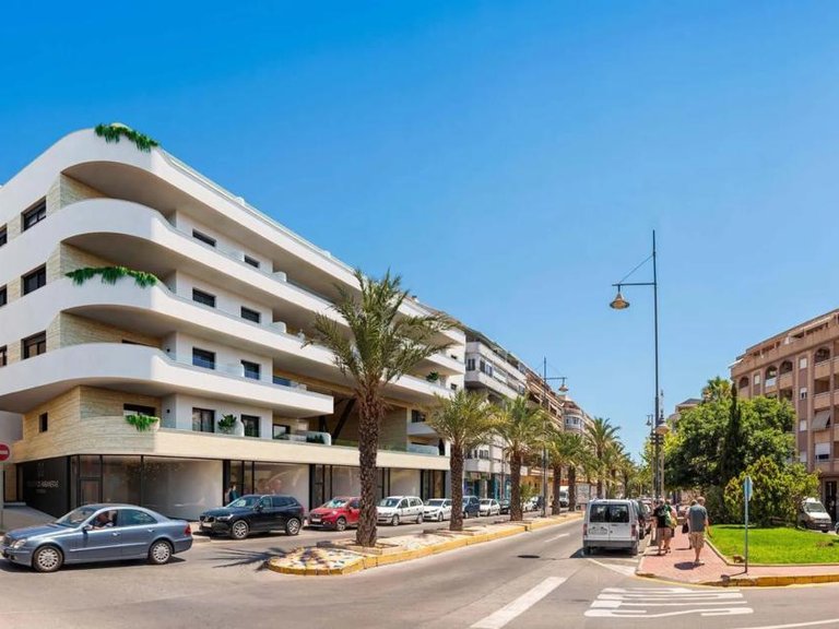 Apartment for Sale in Torrevieja, Alicante 4