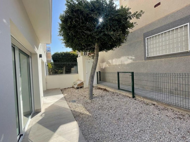 Apartment for Sale in Torrevieja, Alicante 33
