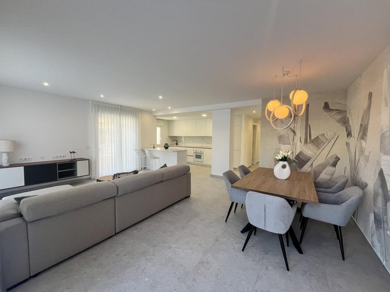 Apartment for Sale in Torrevieja, Alicante 35