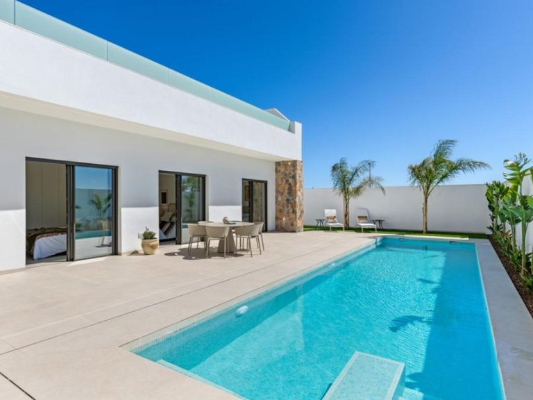 Villa for Sale in Los Alcázares, Murcia 1