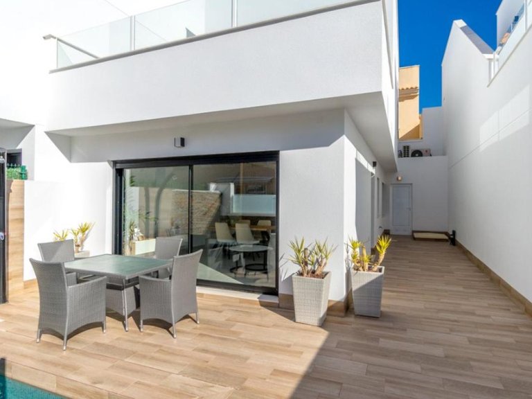 Villa for Sale in Pilar De La Horadada, Alicante 6