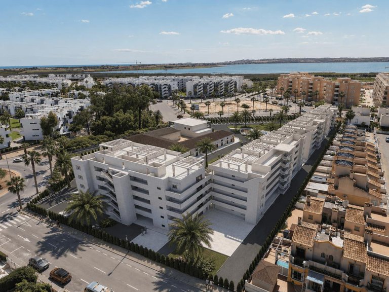 Apartment for Sale in Guardamar Del Segura, Alicante 5