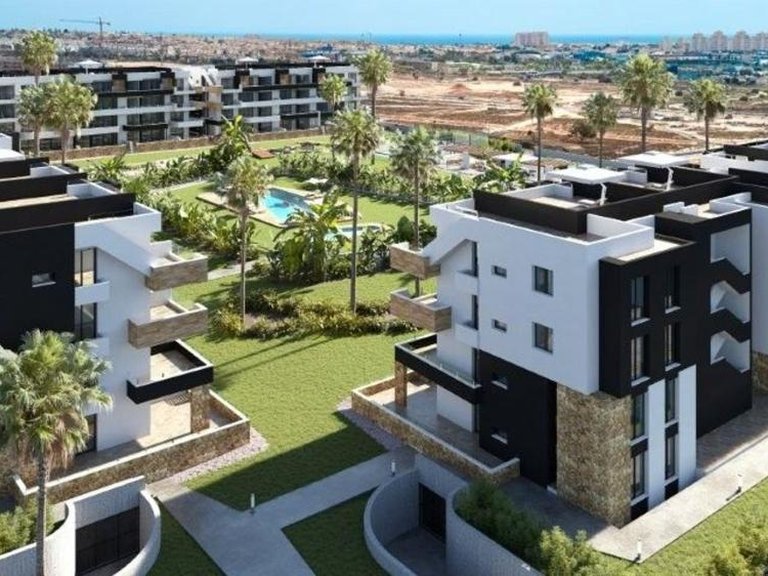 Apartment for Sale in Torrevieja, Alicante 1
