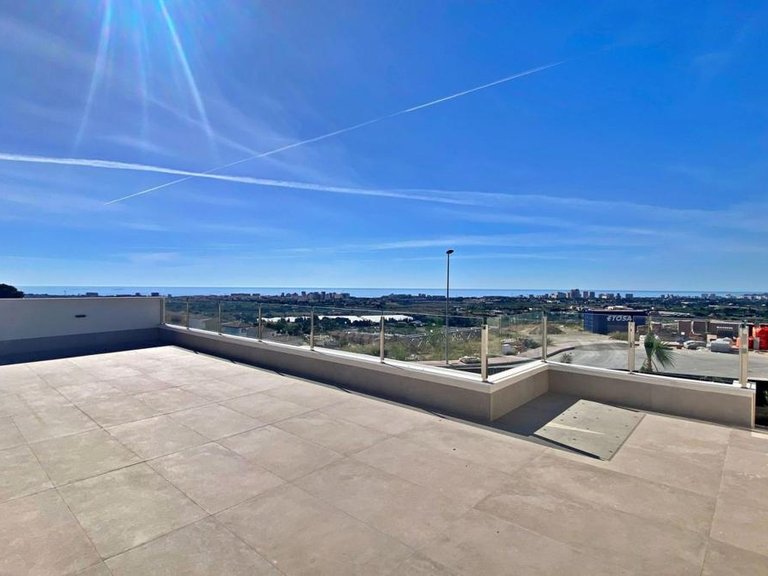Villa for Sale in Mutxamel, Alicante 43