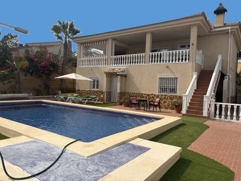 Villa for Sale in Algorfa, Alicante 2