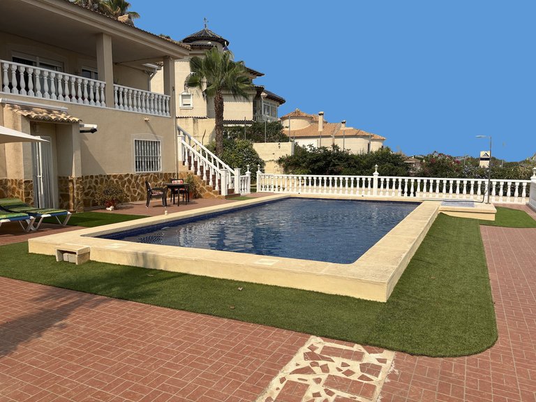 Villa for Sale in Algorfa, Alicante 3