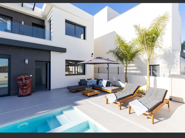 Villa for Sale in Algorfa, Alicante 3