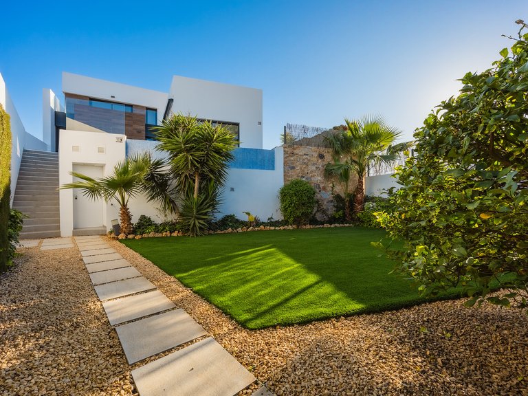 Villa for Sale in Algorfa, Alicante 4