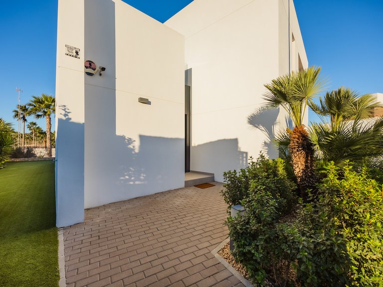 Villa for Sale in Algorfa, Alicante 9