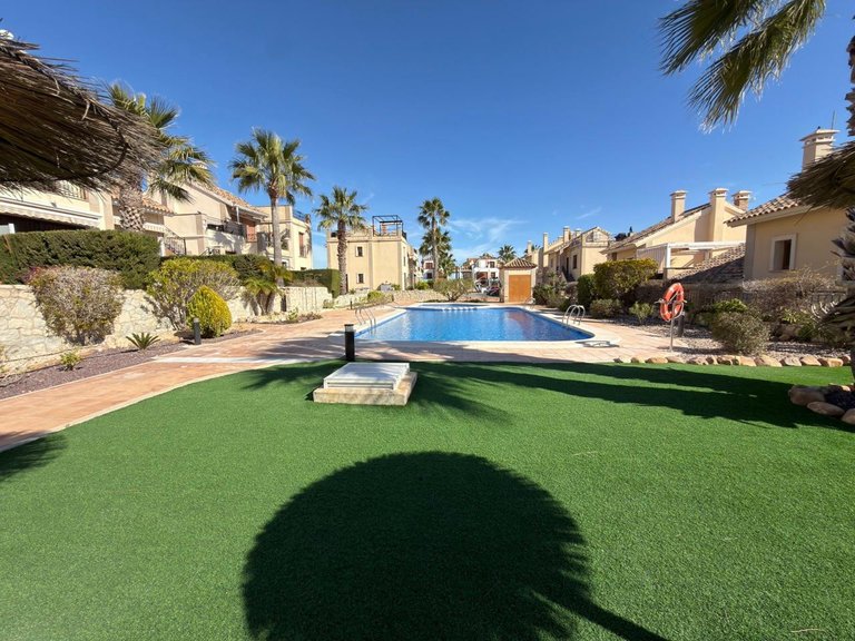 Villa for Sale in Algorfa, Alicante 1