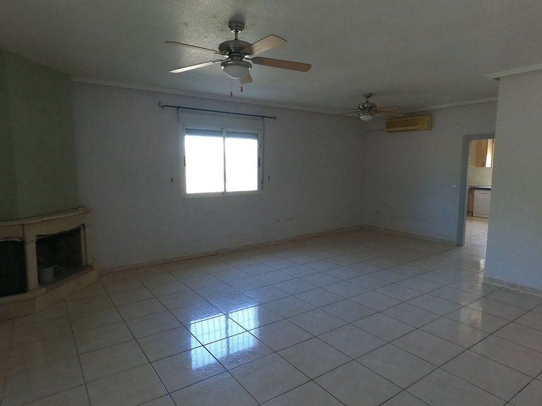 Villa for Sale in Dolores, Alicante 9